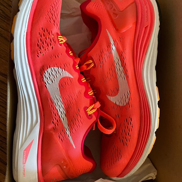 Nike Lunarglide+5 Running Shoe - Picture 2 of 9